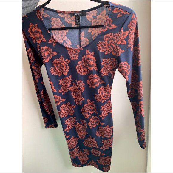 ✨FOREVER 21 FLORAL BACK SLIT LONG SLEEVE MIDI DRESS - SIZE: US S - Picture 1 of 3